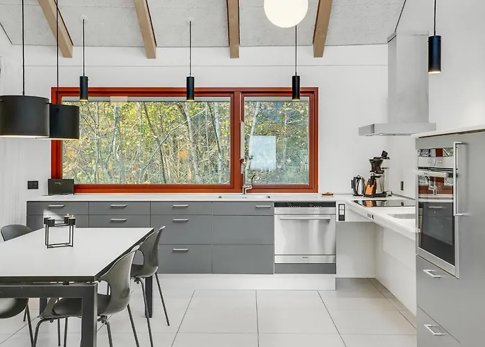 Lovely Home In Grenaa With Wifi Feriehus *